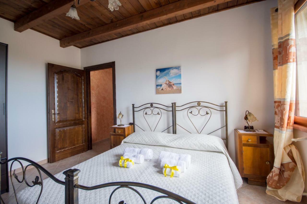 Casa Vacanza Il Mandorlo Domusnovas Eksteriør billede