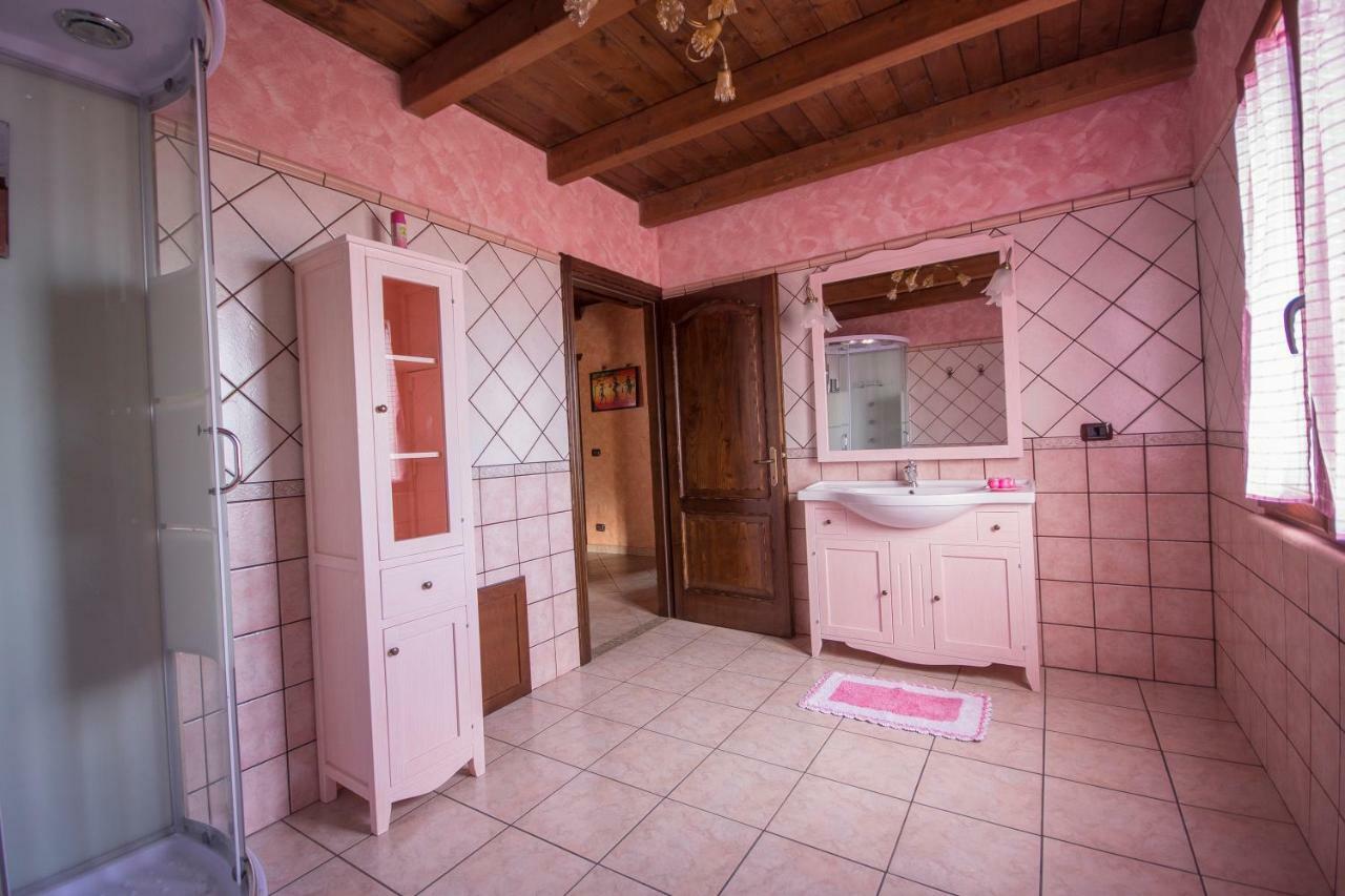 Casa Vacanza Il Mandorlo Domusnovas Eksteriør billede