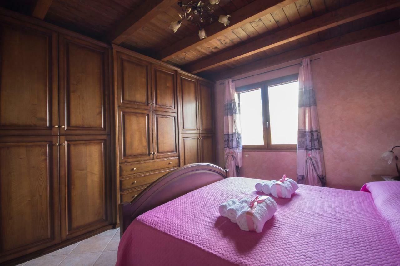 Casa Vacanza Il Mandorlo Domusnovas Eksteriør billede